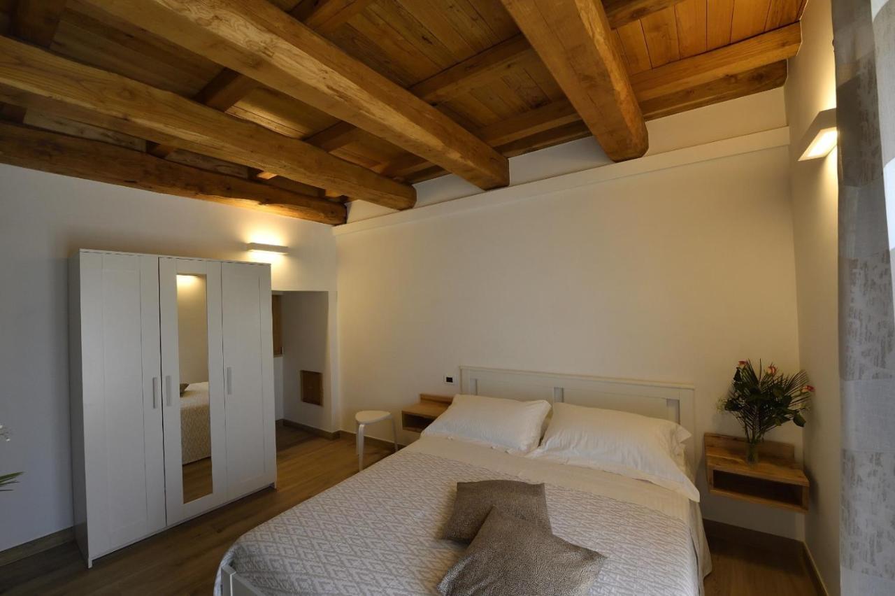 Le Benedettine Affittacamere Relais Fondi Exterior foto